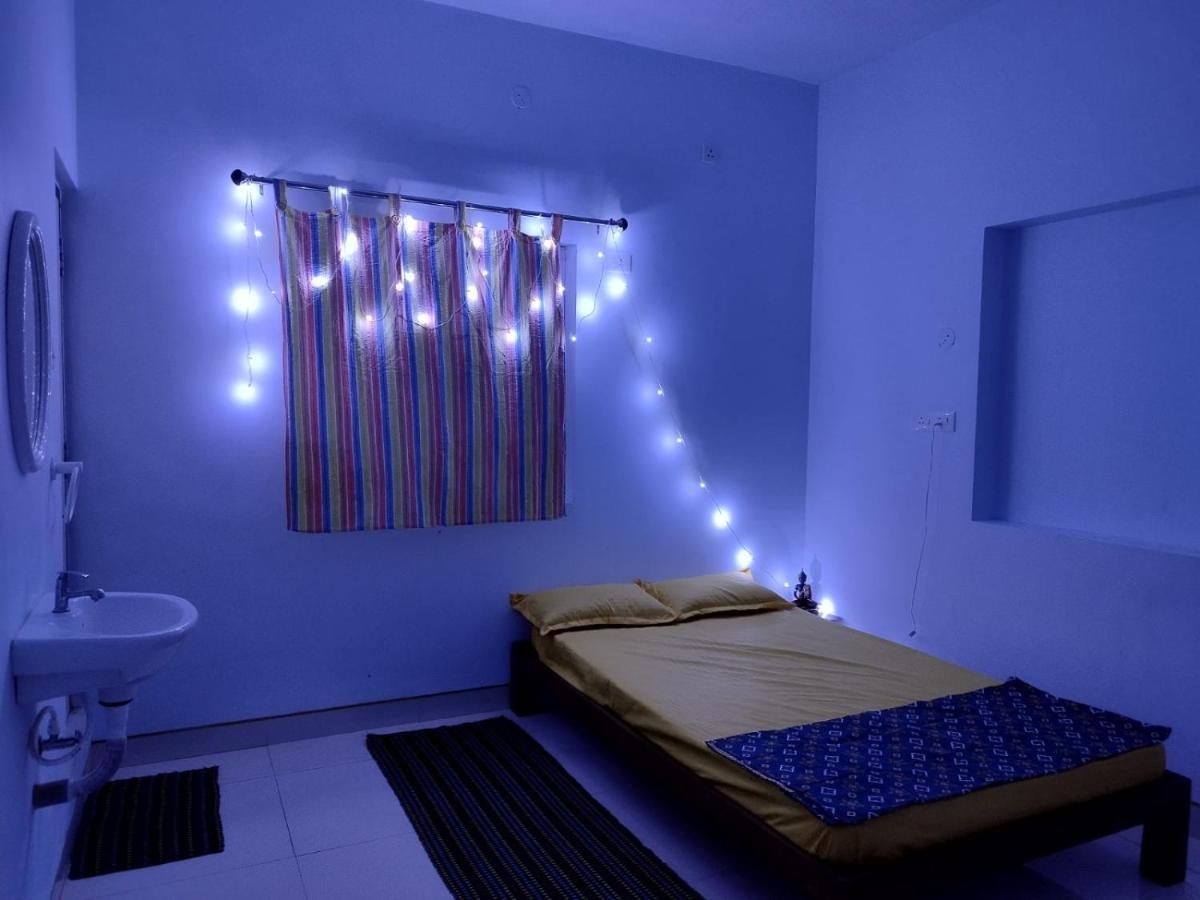 Funk Monk Hostel Ауровиль Экстерьер фото
